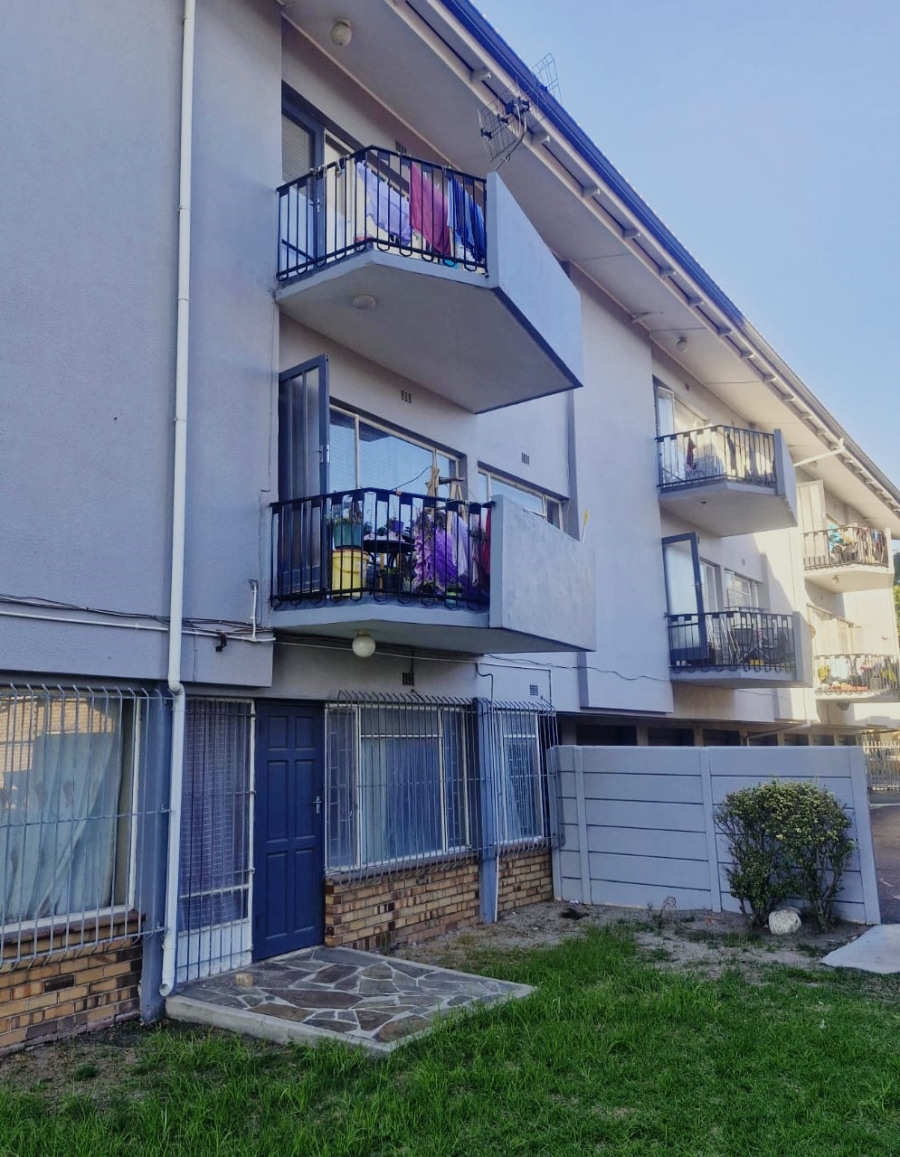2 Bedroom Property for Sale in Parow Valley Western Cape